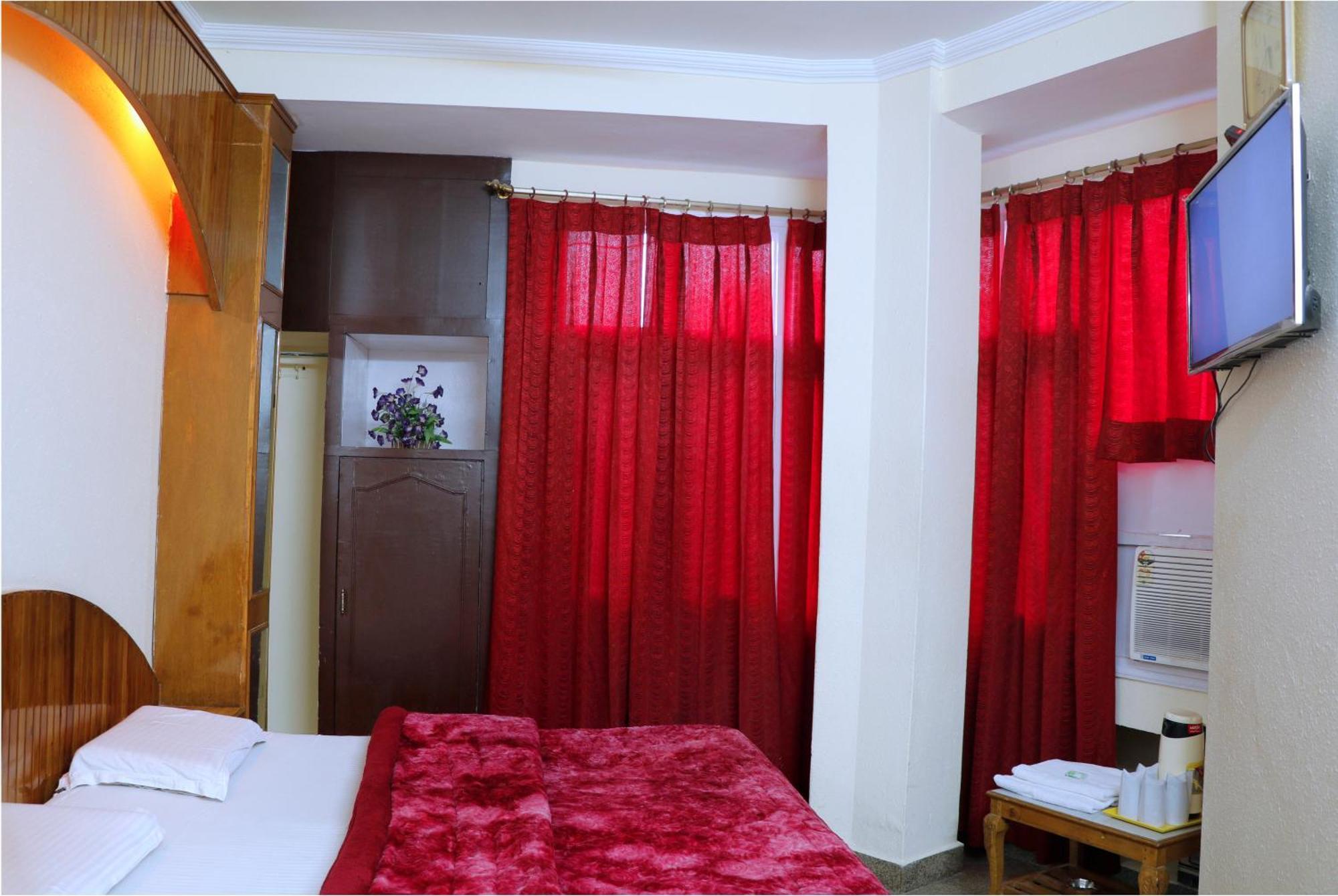 Hotel Raghunath Jammu Exterior foto