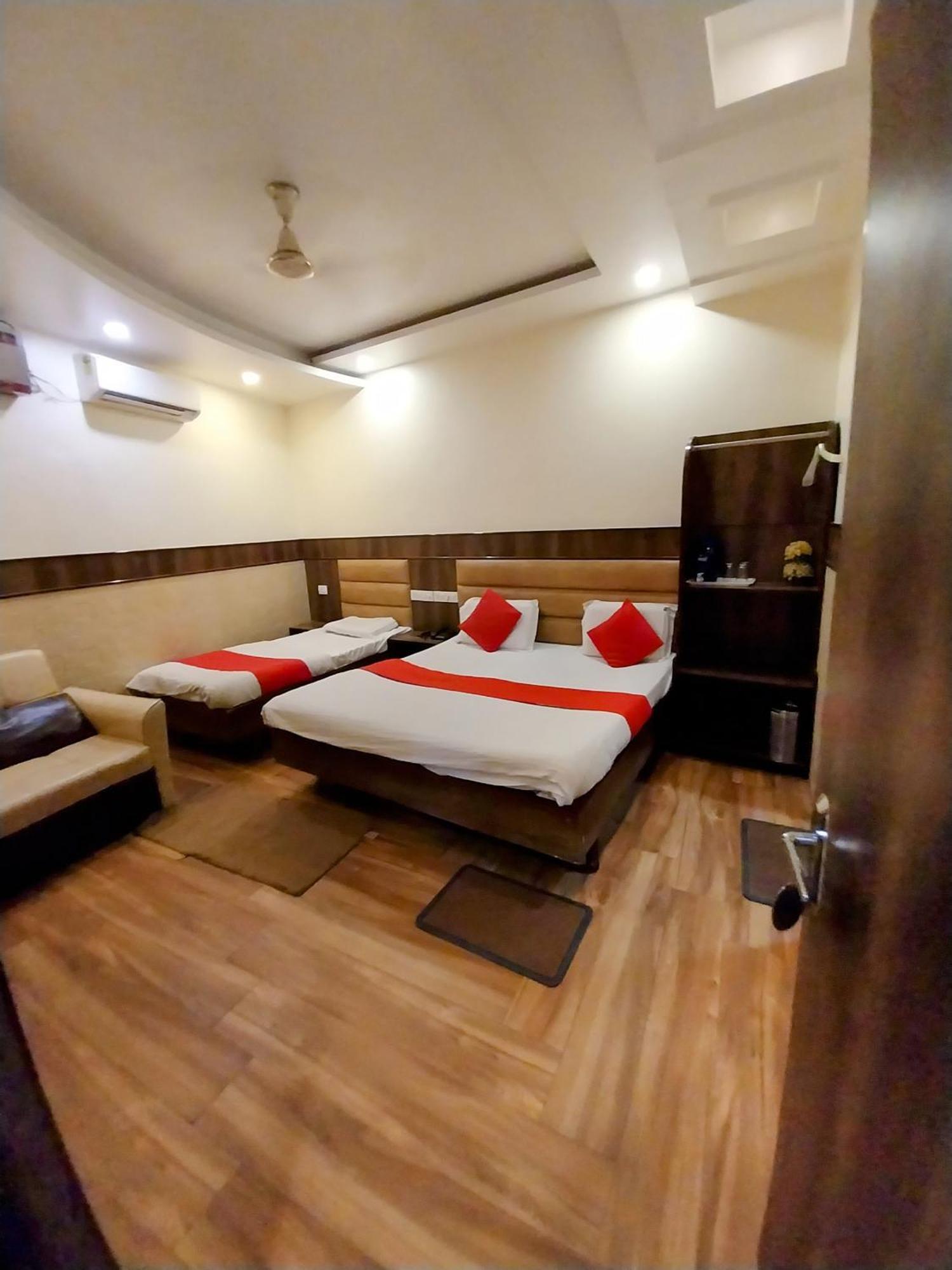Hotel Raghunath Jammu Exterior foto
